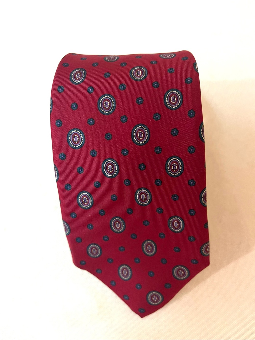 Men's Burgundy Silk Tie with Blue / Grey Medallion Pattern - Classic Style